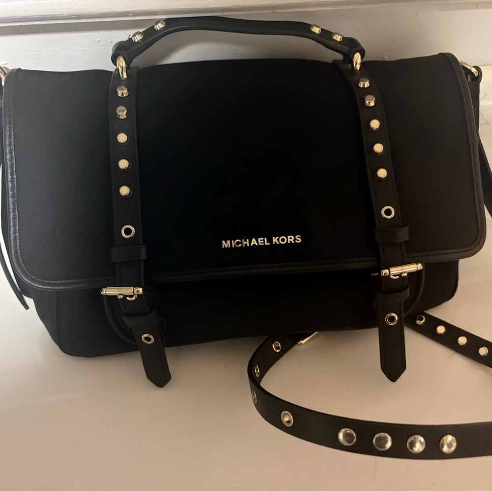 Michael Kors Black With Gold Hardware Shoulder or Hand Bag - Picture 2 of 4